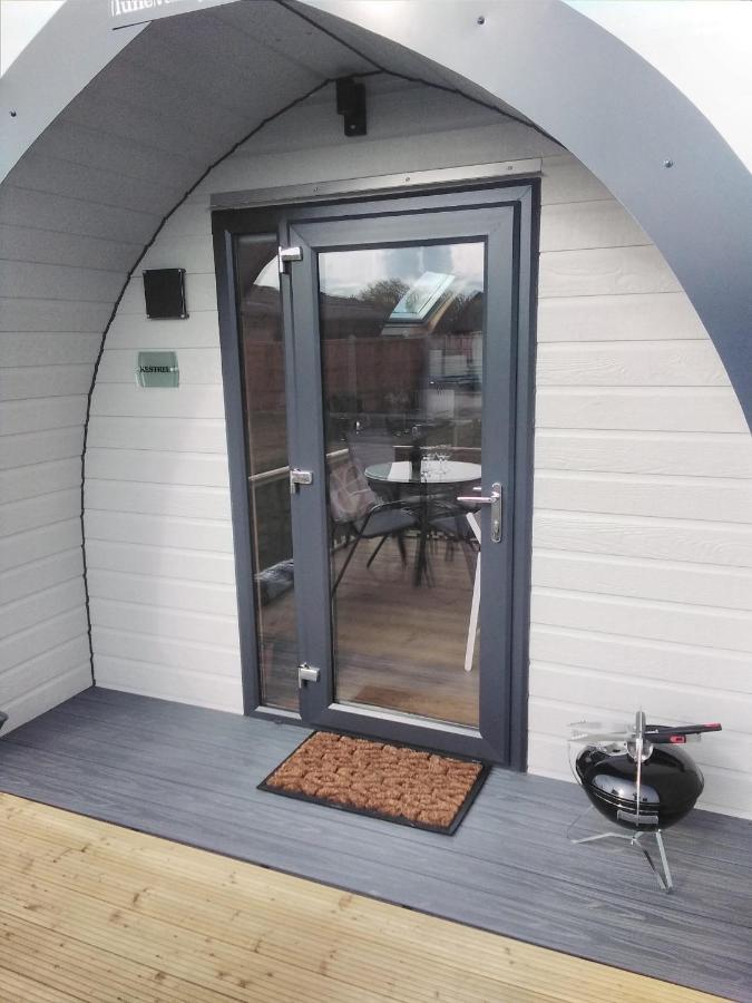 Отель Glamping Pods Кромер Экстерьер фото