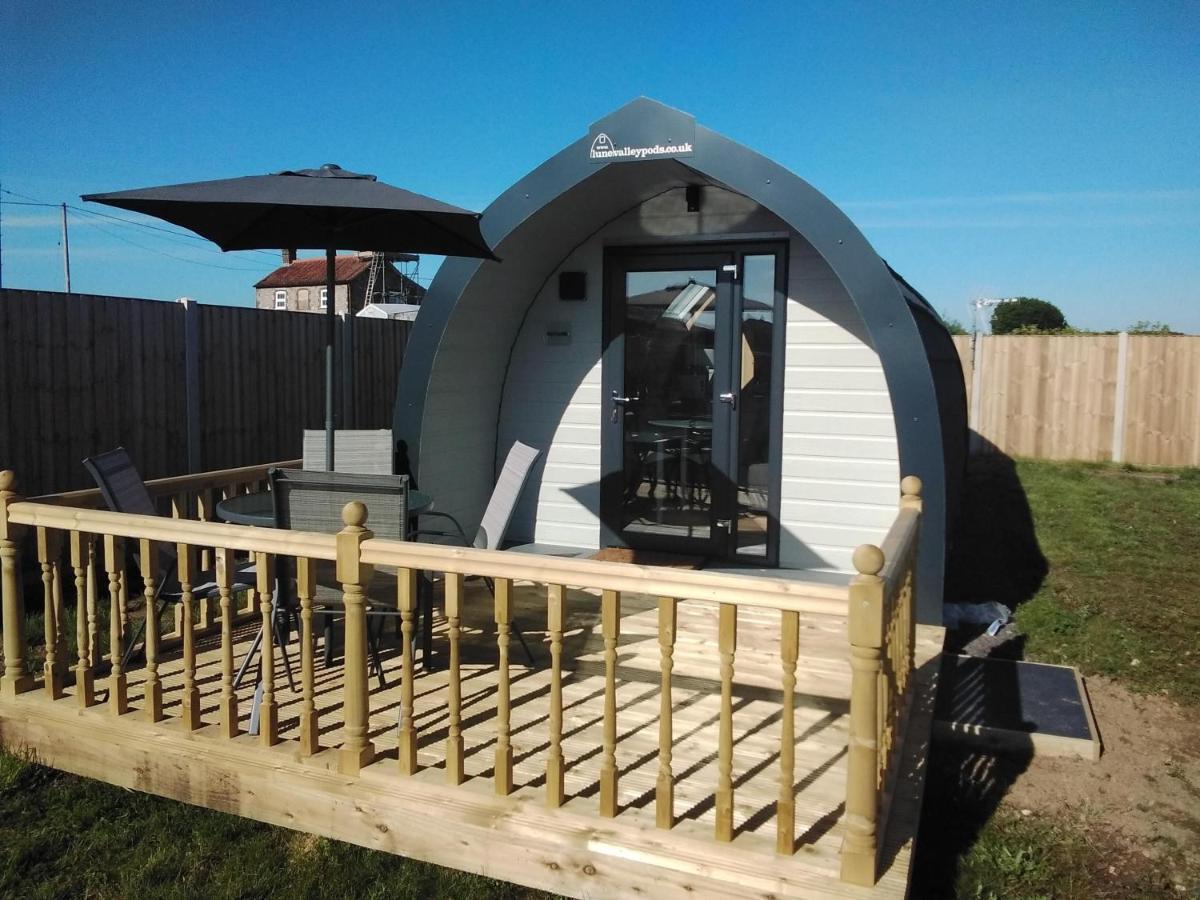 Отель Glamping Pods Кромер Экстерьер фото